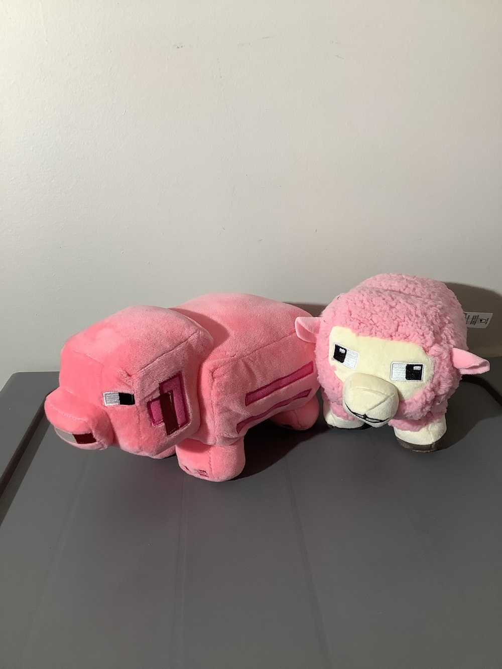 Minecraft set of Pink Pig Plush Toy - Pink